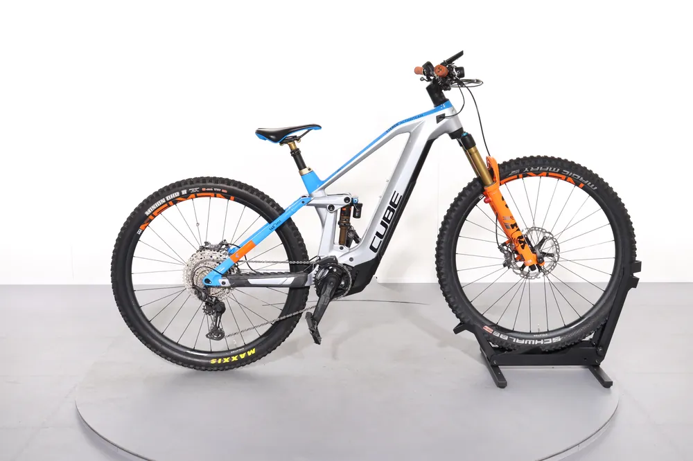 Cube Stereo Hybrid 140 Hpc Actionteam 625 Nyon Superprijs