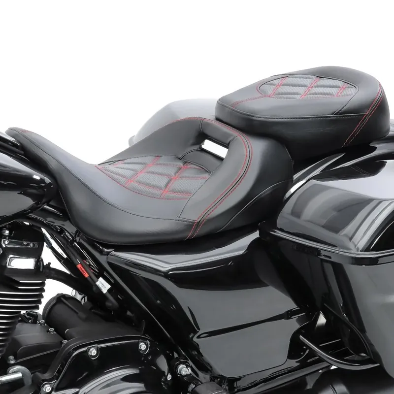 Zadel passend voor Harley Davidson Touring 09-26 Craftride RH3 zwart-rood Alleen Vandaag